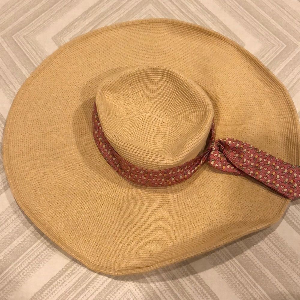 Vineyard Vines Beach Hat with Ribbon Bow